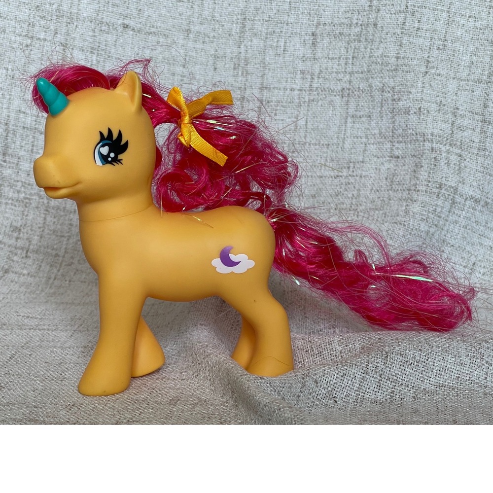 Gi-Go Vintage Pony Wonderland Orange Unicorn